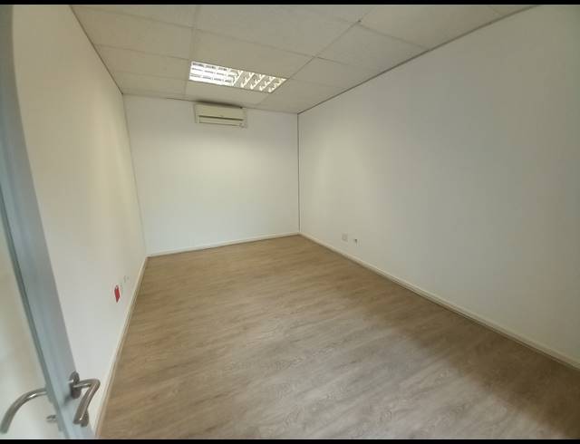 529M² OFFICE TO LET IN BRYANSTON